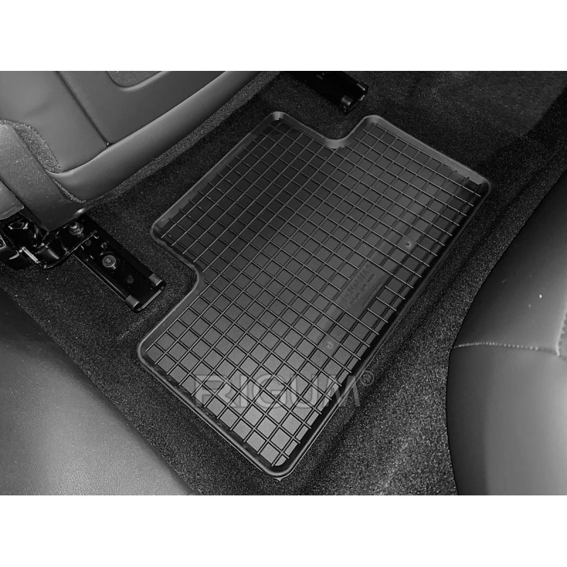 Gumijas auto paklāji PEUGEOT 308 HB (2022-...) RIGUM, melni