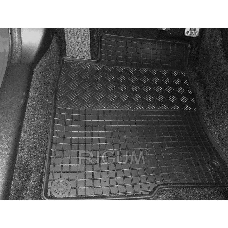 Gumijas auto paklāji HONDA CIVIC (2017-...) RIGUM, melni