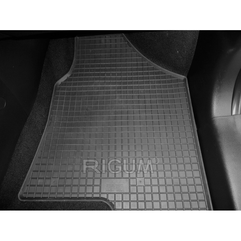 Gumijas auto paklāji HYUNDAI ix35 (2010-2015) RIGUM, melni