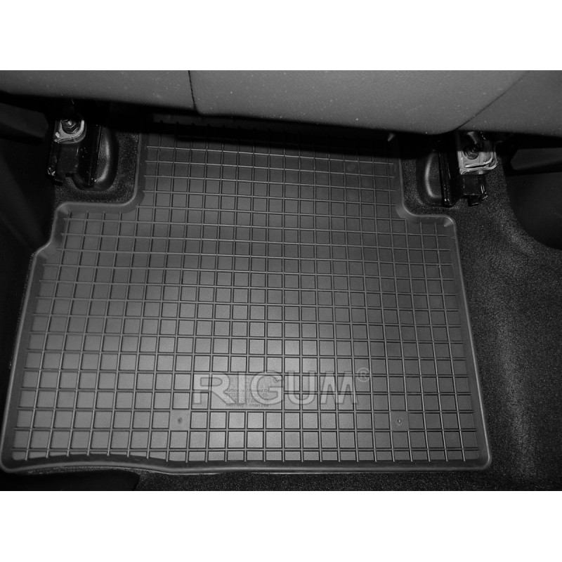 Gumijas auto paklāji HYUNDAI ix35 (2010-2015) RIGUM, melni