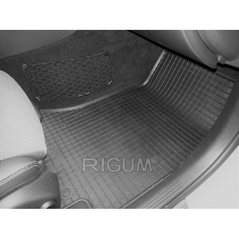 Gumijas auto paklāji Mercedes-Benz C-class W205 (2014-2021) RIGUM, melni