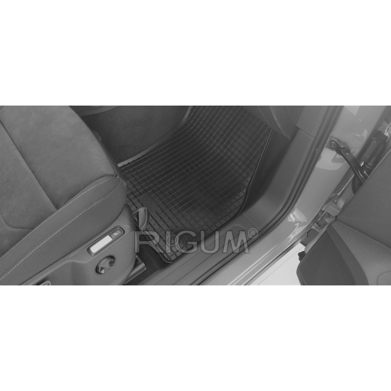 Gumijas auto paklāji VOLKSWAGEN TIGUAN (2016-...) RIGUM, melni