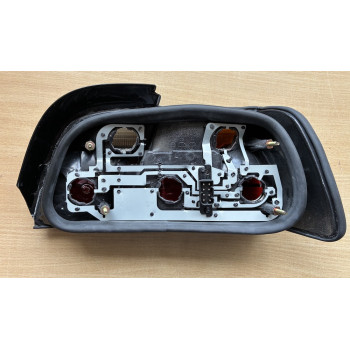 BMW e36 Coupe/Cabrio (92-99) tonēts, aizmugures L lukturis, AR DEFEKTU