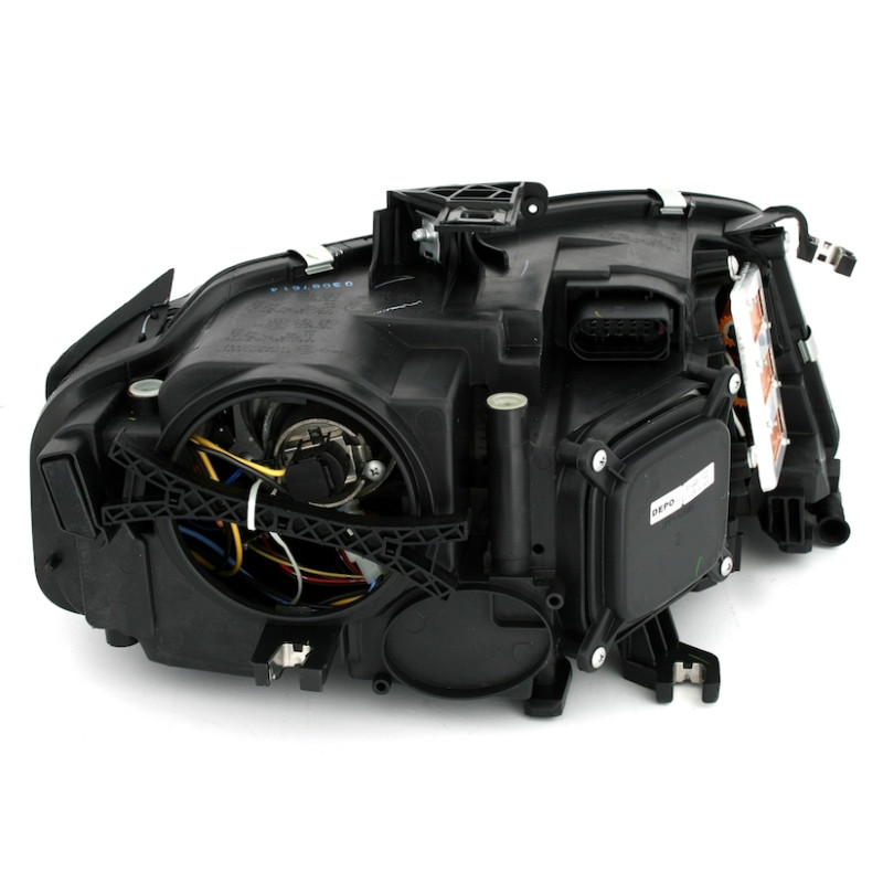Audi A4 B8 (07-12) DRL lukturi, melni